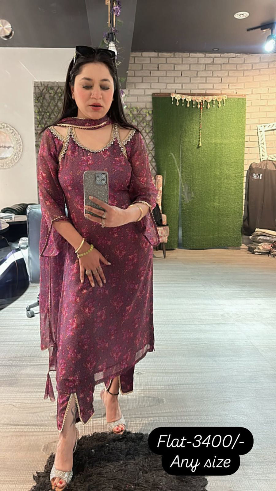 Shoulder cut printed suit 3pc