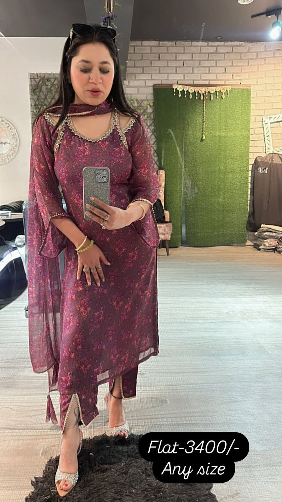Shoulder cut printed suit 3pc