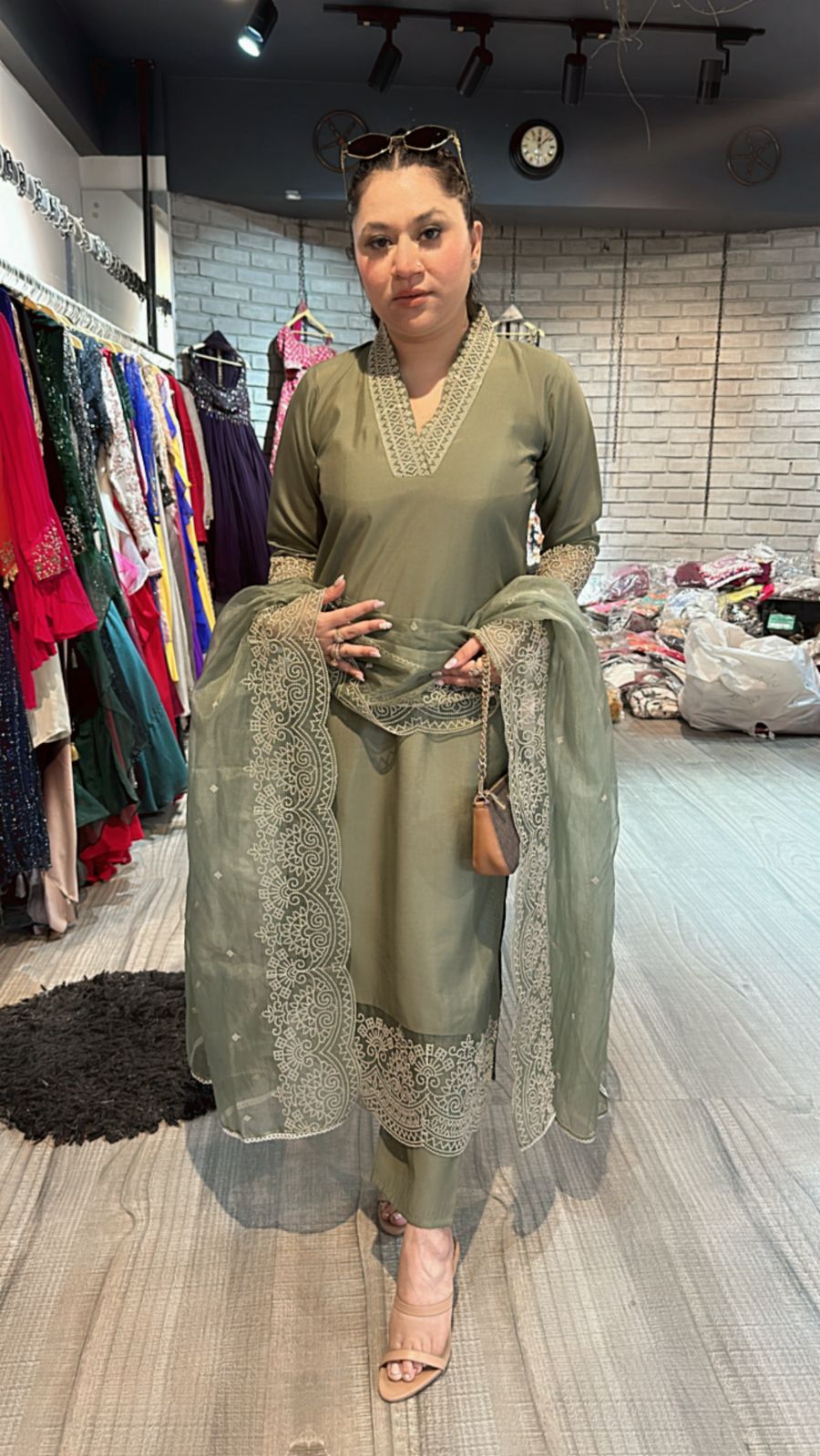 Mehr olive Green suit