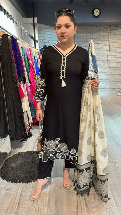 Zuri Black Pakistani suit