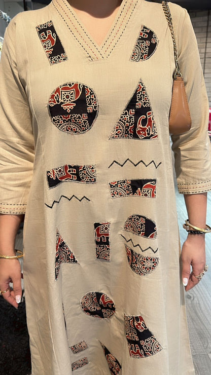 Geometric Beige cordset
