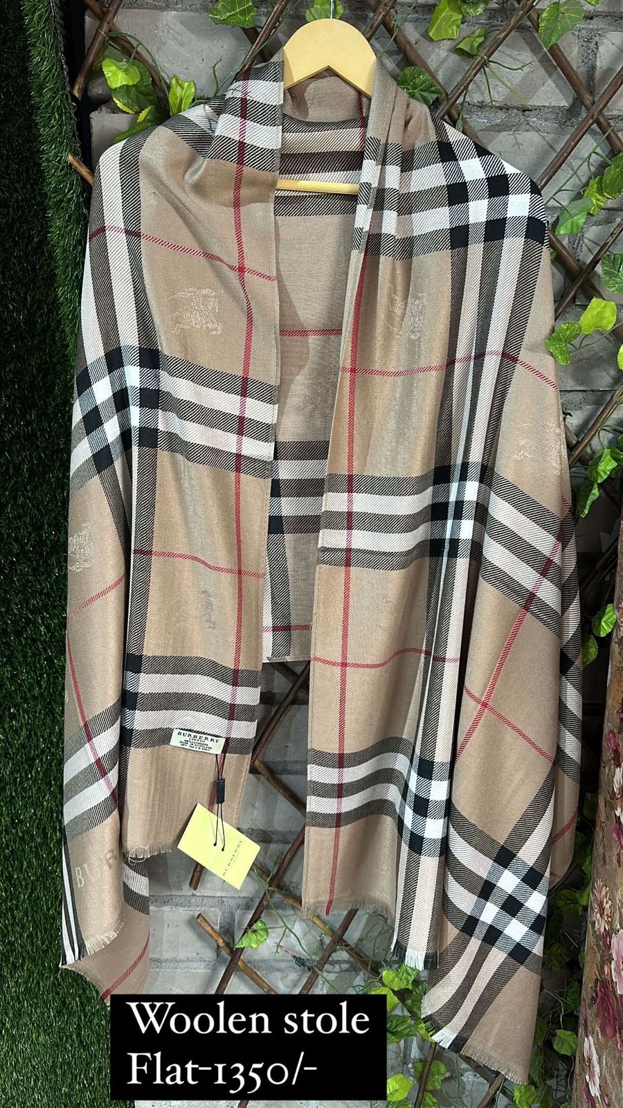 Burberry Beige Stole