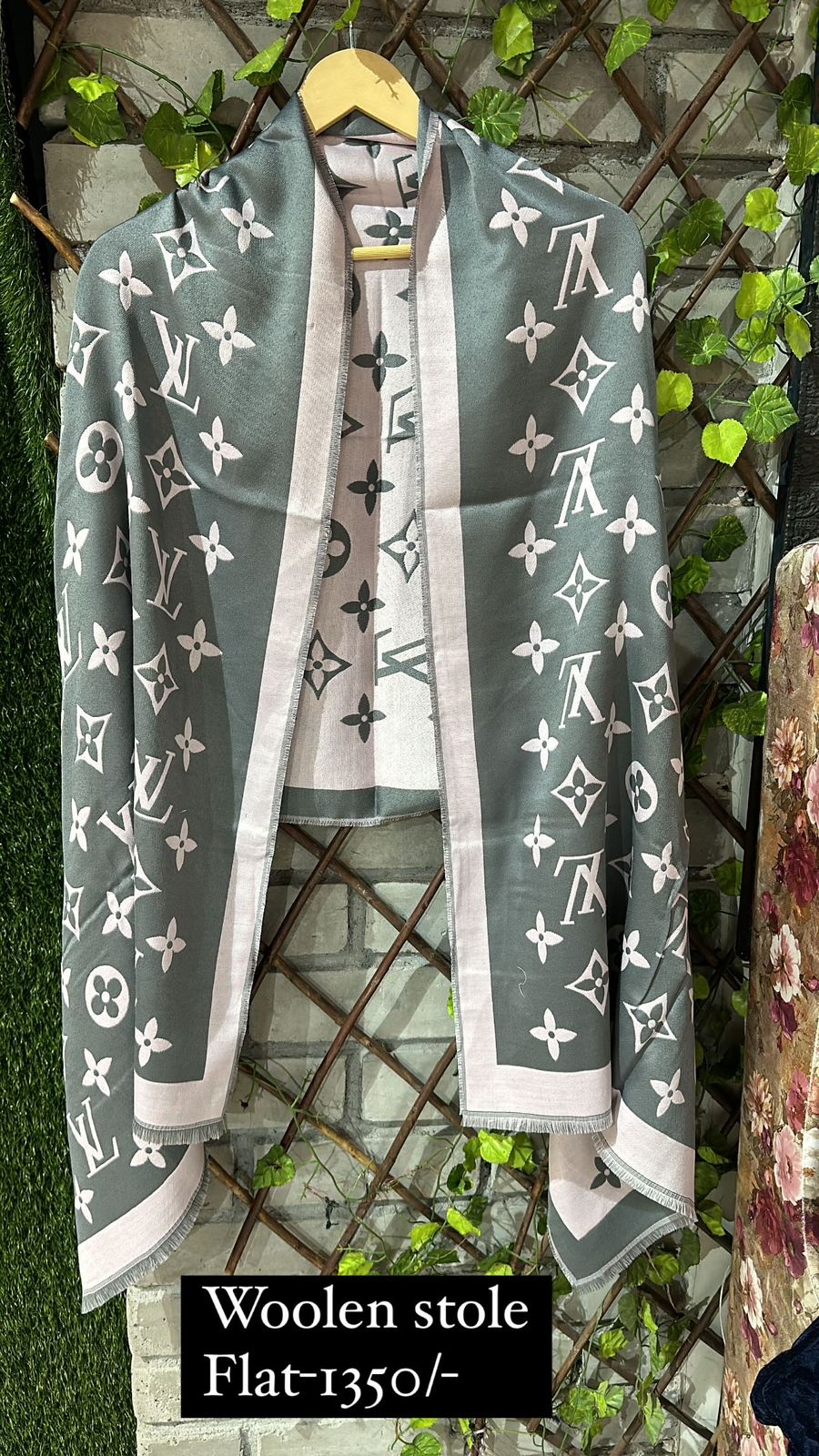Lv Grey pink Stole