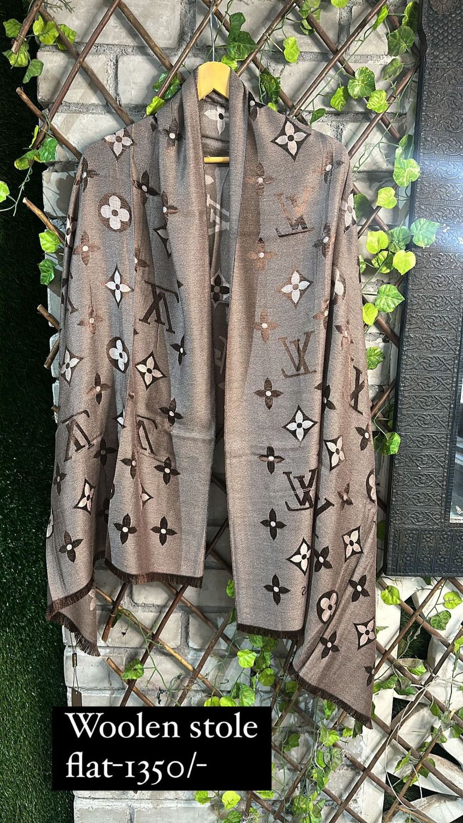 Lv Basic Stole