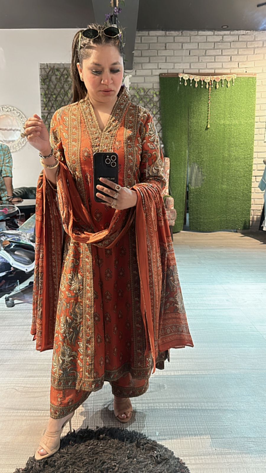 Gulbahar Aline Rust suit