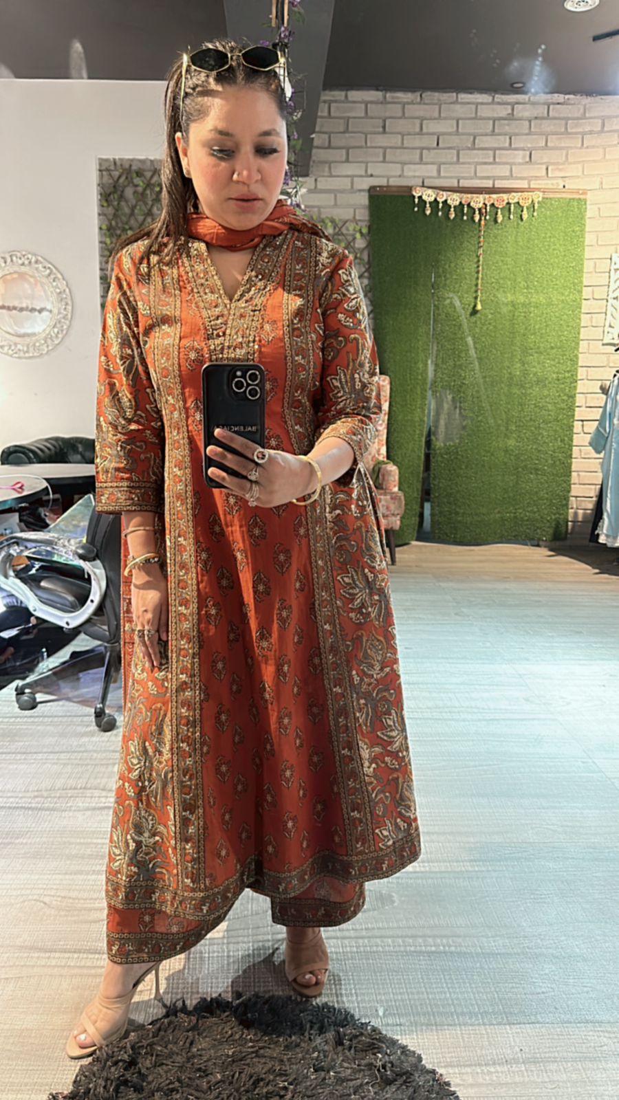 Gulbahar Aline Rust suit