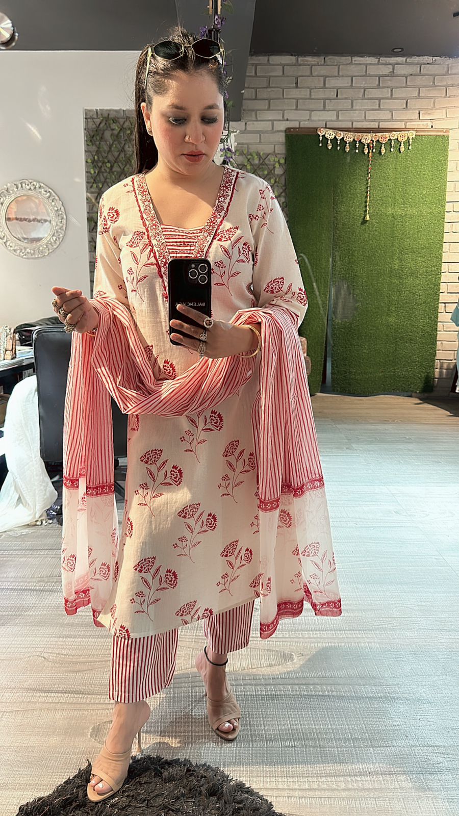 Yaqoob Red Ivory cotton suit