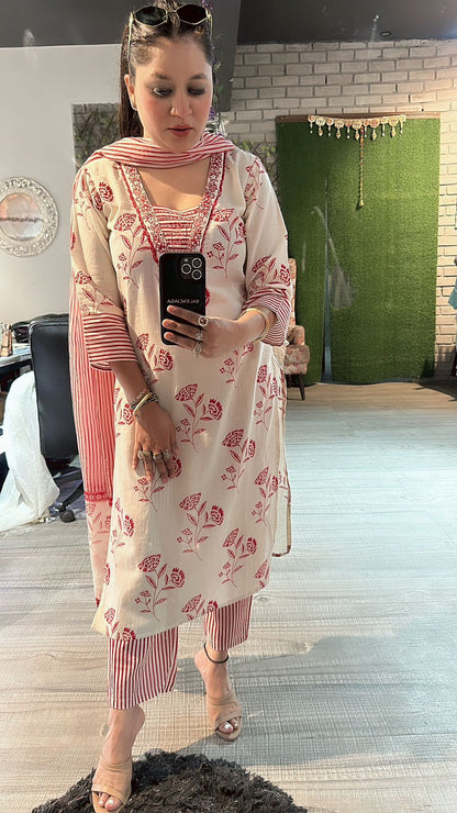 Yaqoob Red Ivory cotton suit