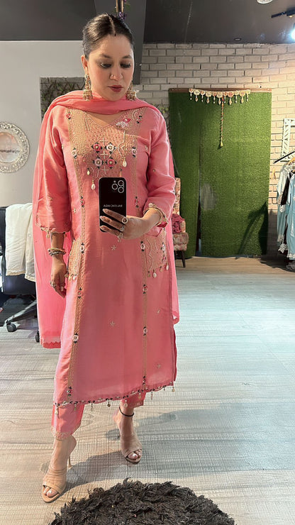 Moga pink pocket embroidered suit