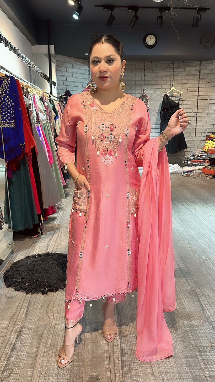 Moga pink pocket embroidered suit