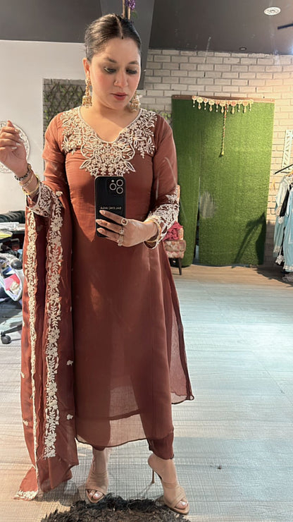 Sagan Aline embroidered suit