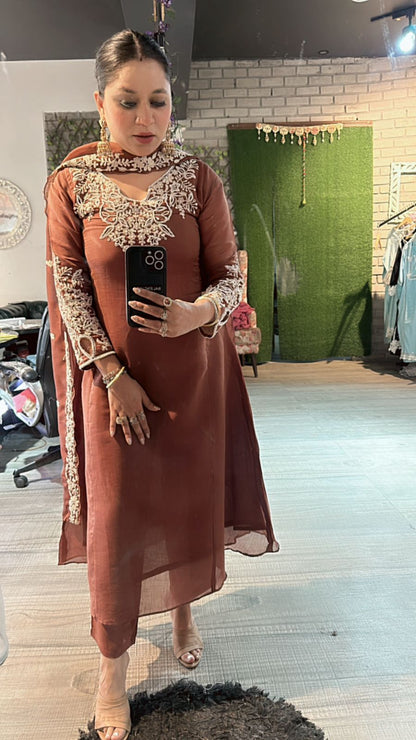 Sagan Aline embroidered suit