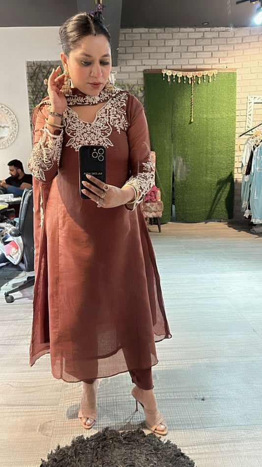 Sagan Aline embroidered suit