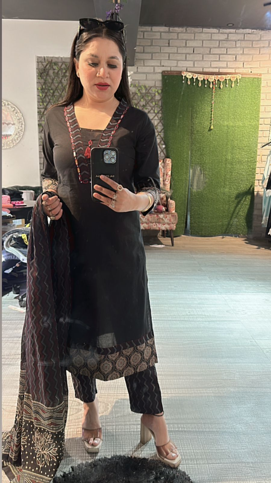 Raaya Black Digital suit