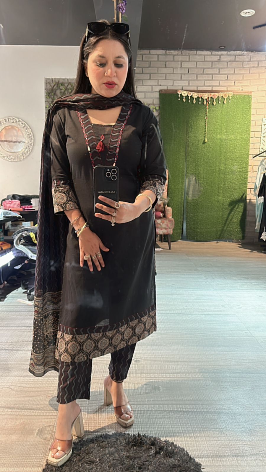 Raaya Black Digital suit