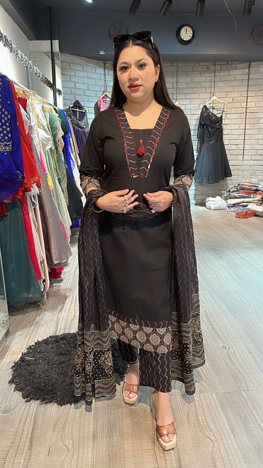Raaya Black Digital suit
