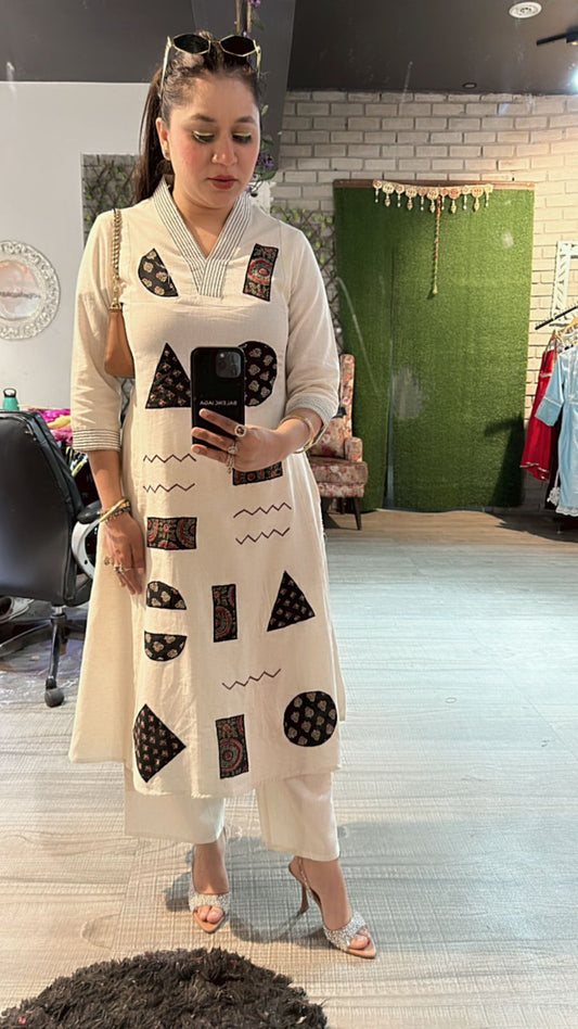 Geometric ivory Black cordset