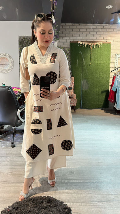Geometric ivory Black cordset