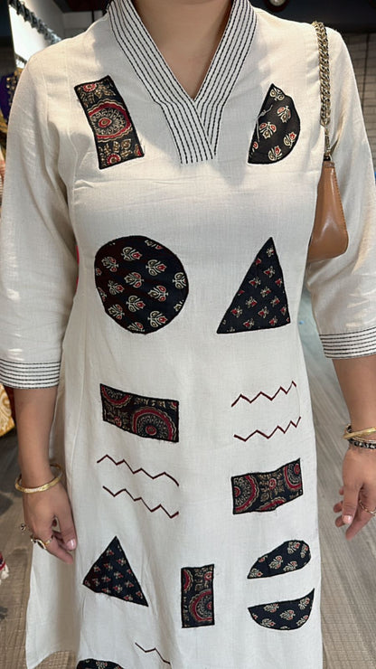 Geometric ivory Black cordset
