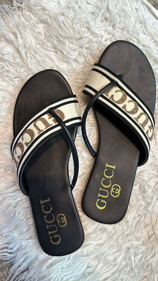 Gucci strip Flats