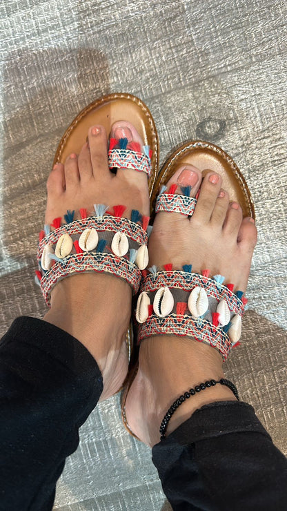 Shell Red Kolapuri Chapal