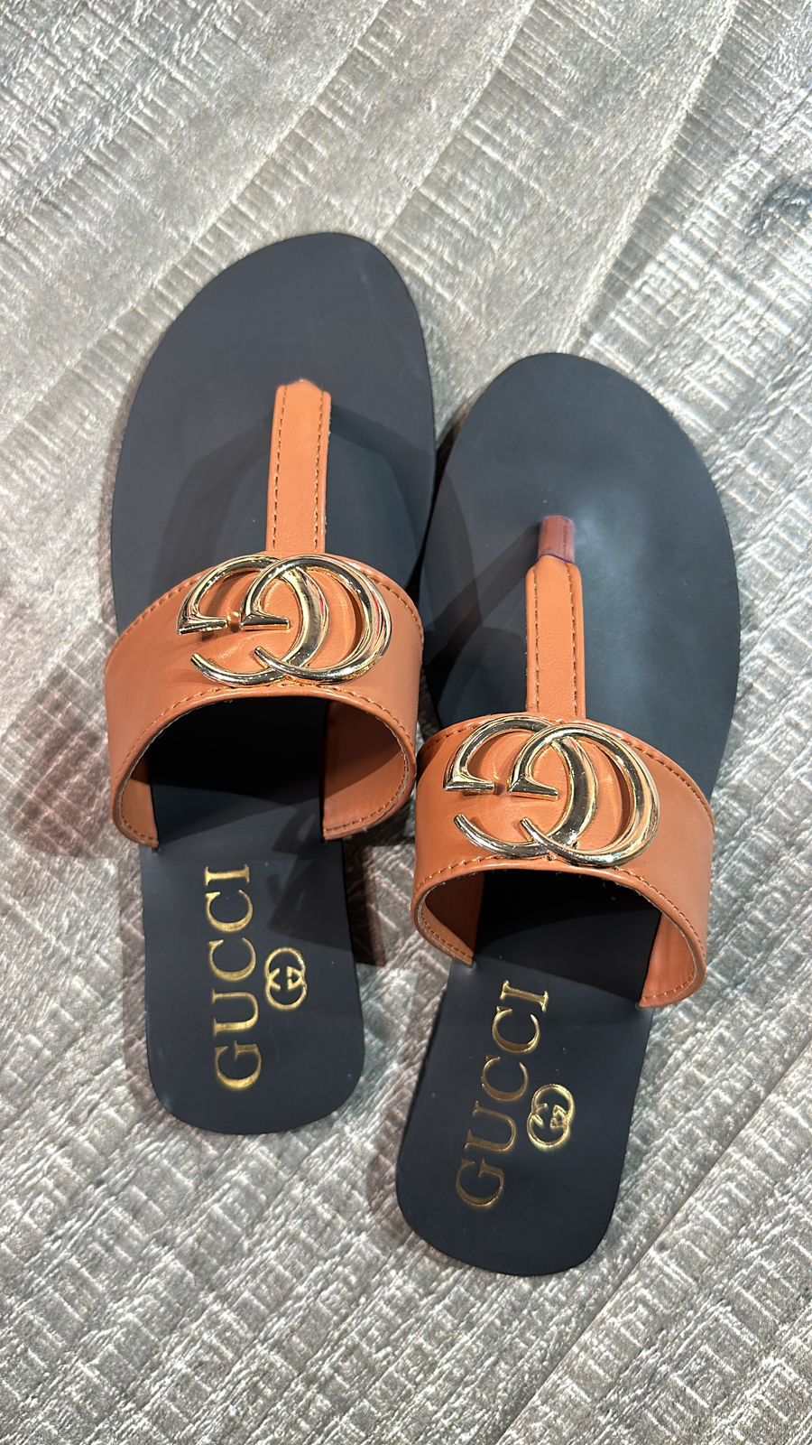 Gucci Beige Flats