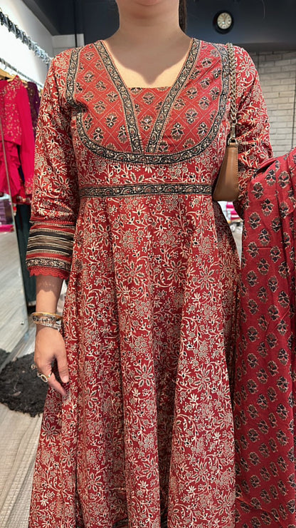 Aditi Rao Mahroon printed Anarkali suit