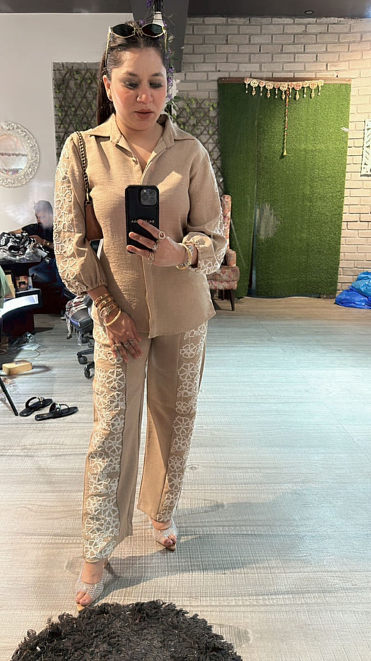 Channel Beige cordset