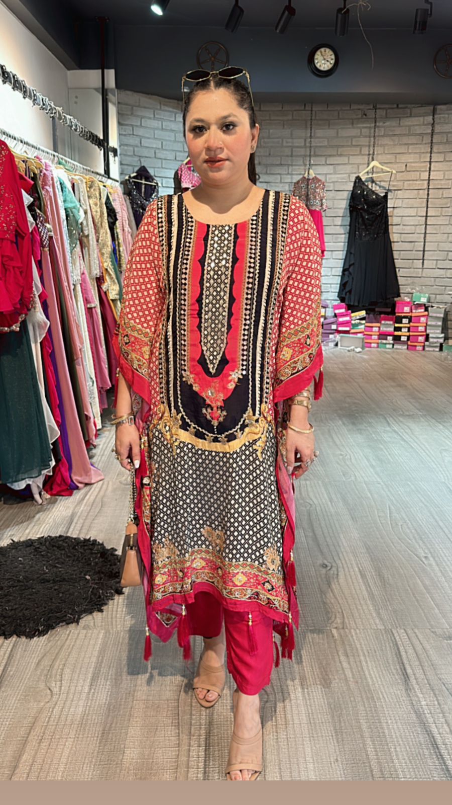 Honey bee Digital kaftan style