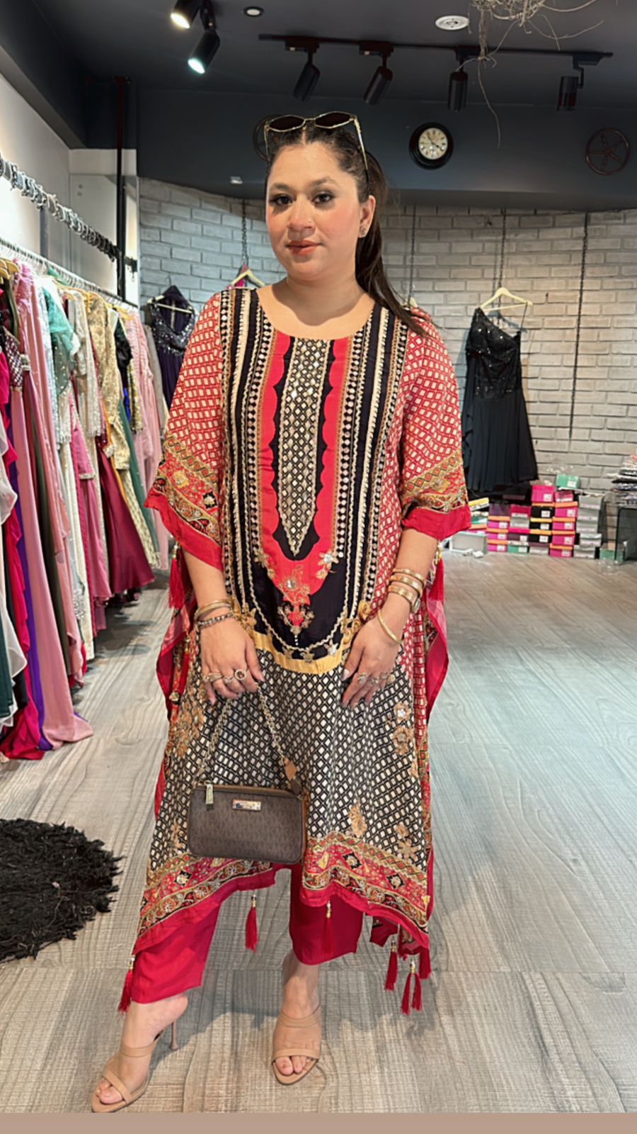 Honey bee Digital kaftan style