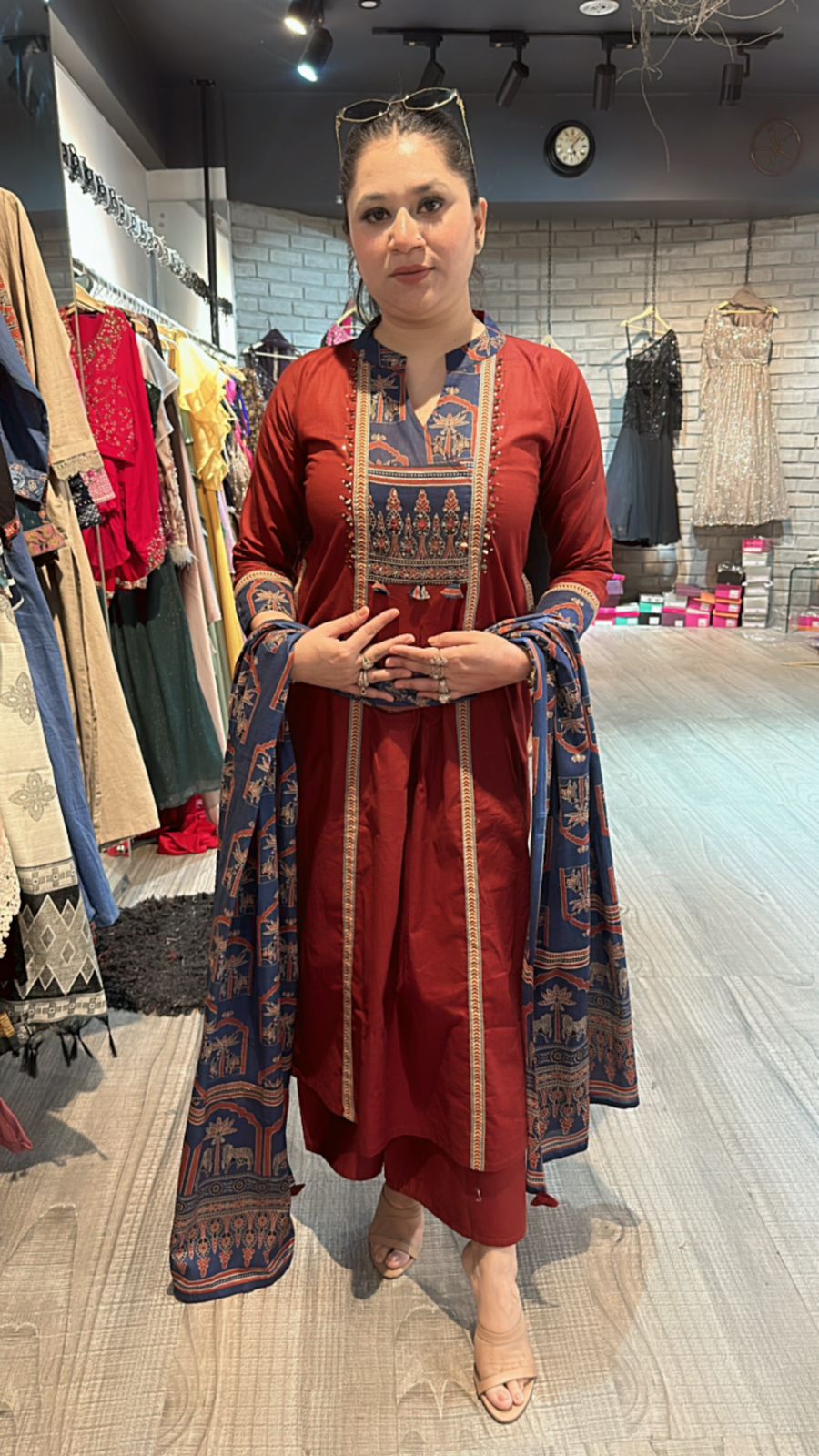Namaste Aline pocket suit