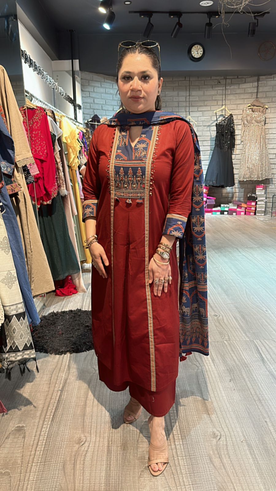 Namaste Aline pocket suit