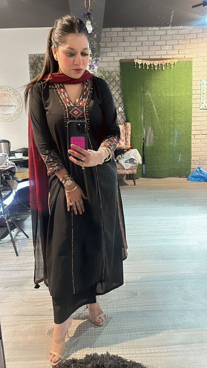 Mishti Black Aline pocket suit