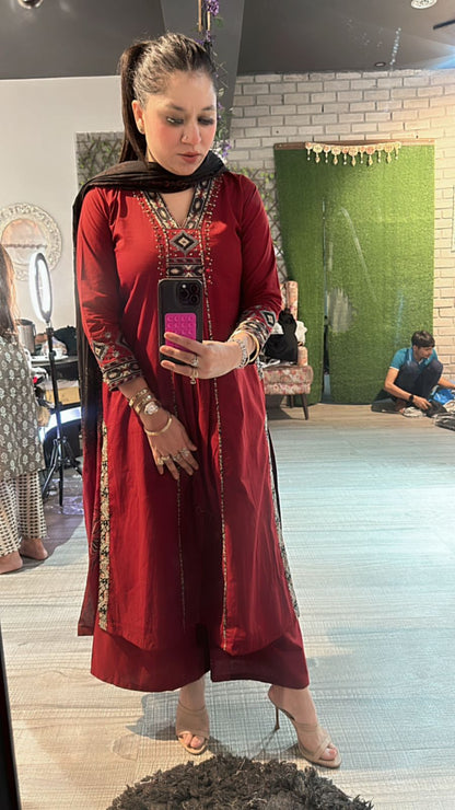 Mishti Mahroon Aline pocket suit