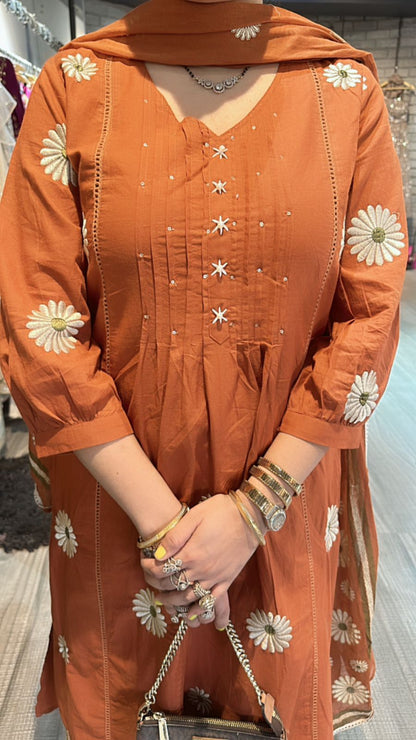 Sunflower Rust suit
