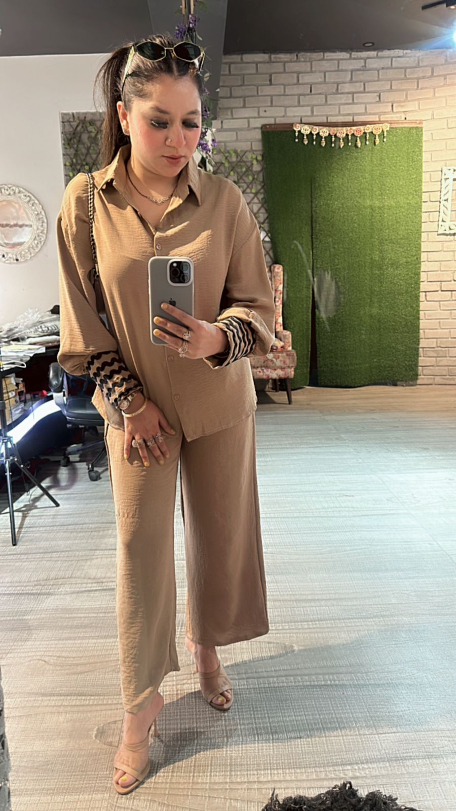 Twitter Beige cordset