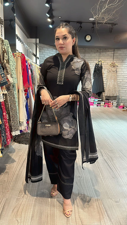 Black Heena Farshi salwar suit