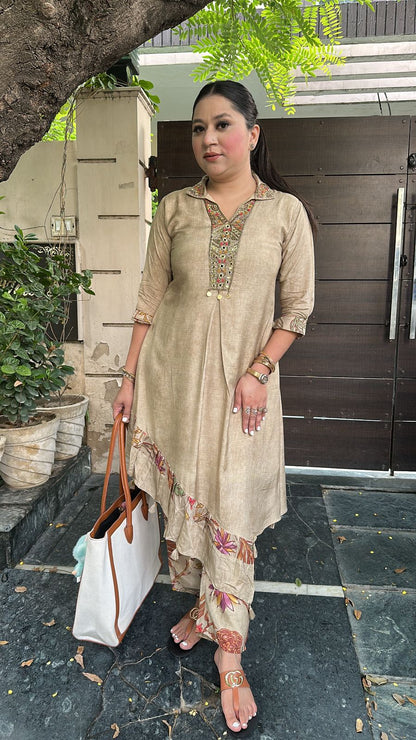 Krishna Beige Printed cordset