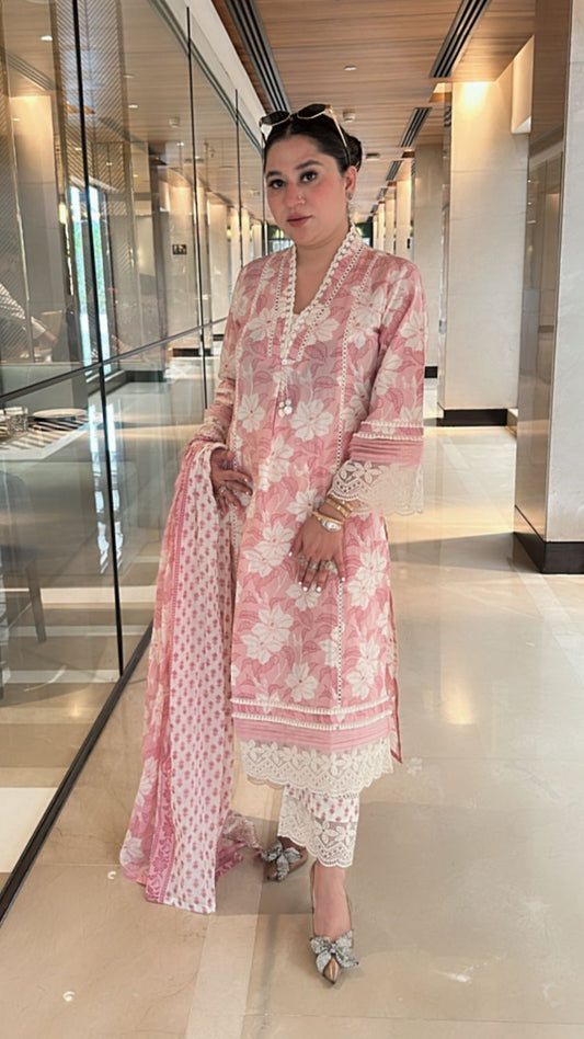 Vrindavan Floral Lace suit