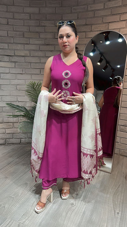 Zaral Magenta Pink Mirror suit