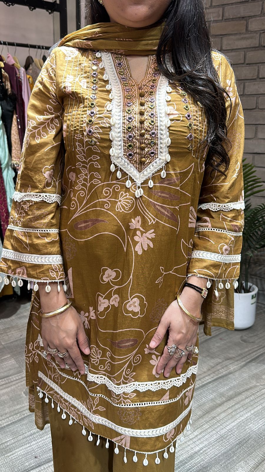 Assam Beige shell suit