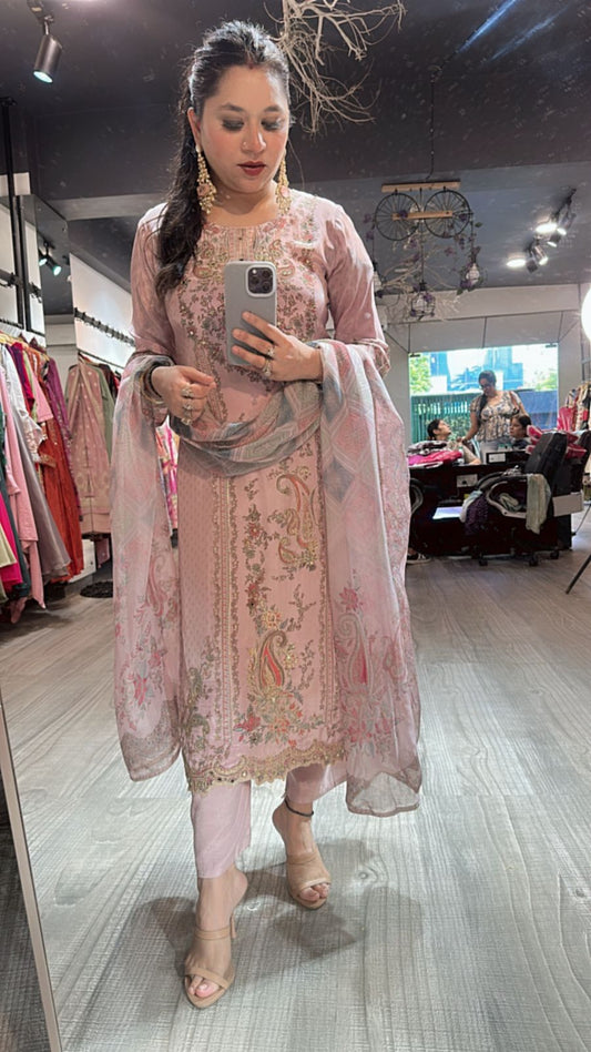 Fankaar Baby pink Digital suit