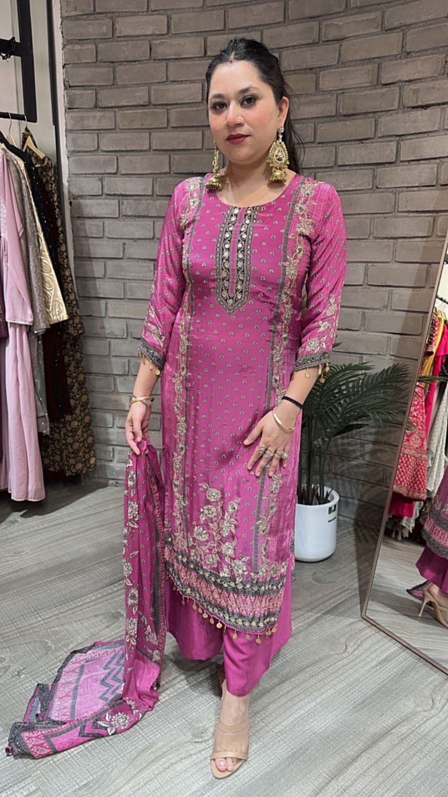 Dildar Raddish pink Digital suit