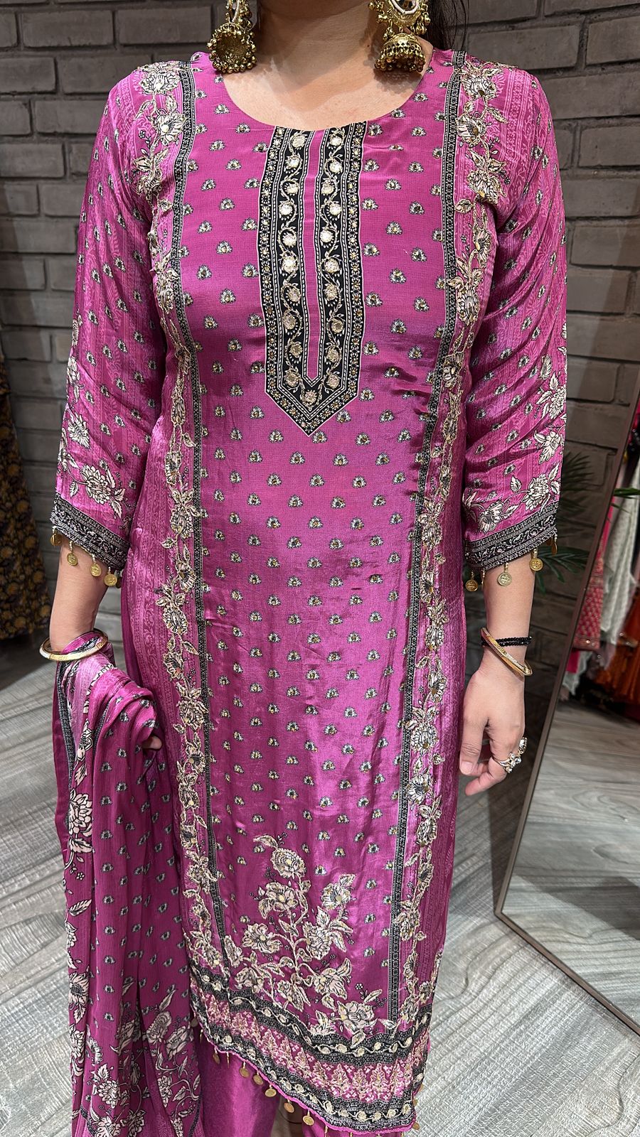 Dildar Raddish pink Digital suit