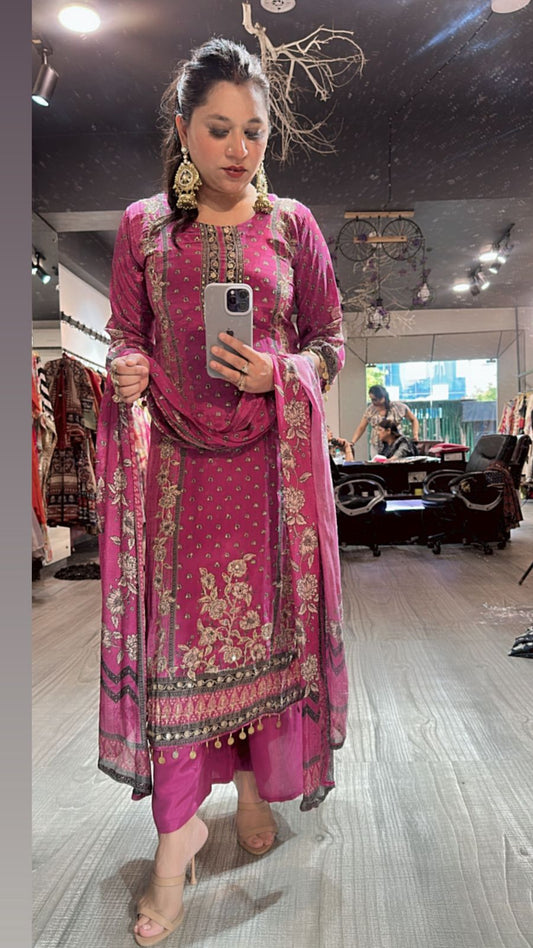 Dildar Raddish pink Digital suit