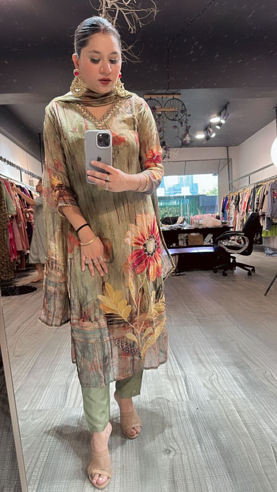 Lajawab Digital print suit