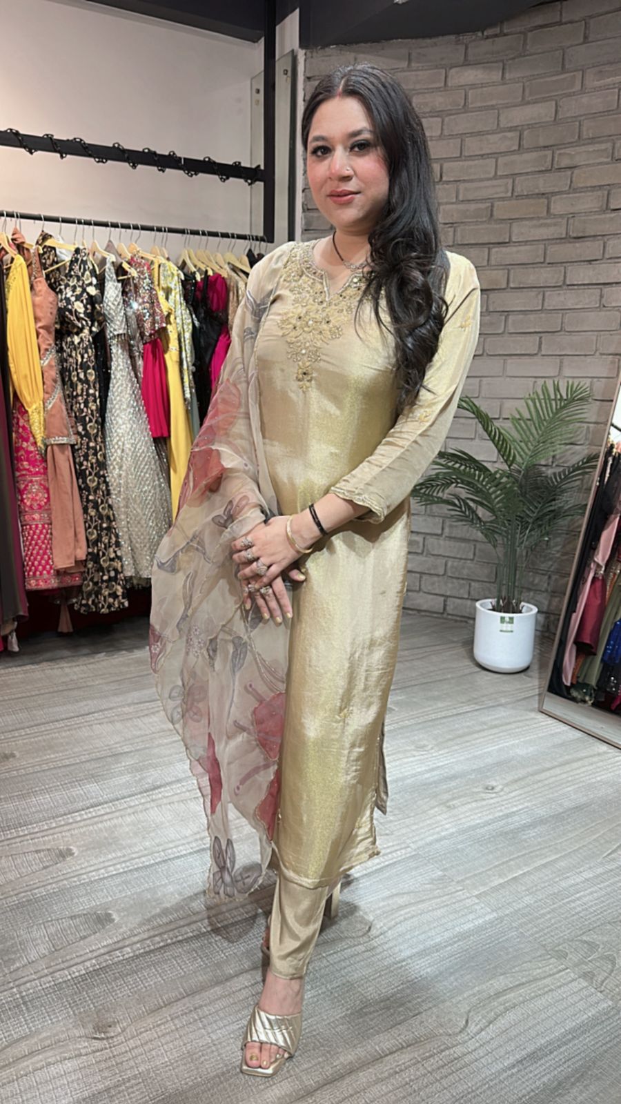 Rangreze Gold Shimmer Suit