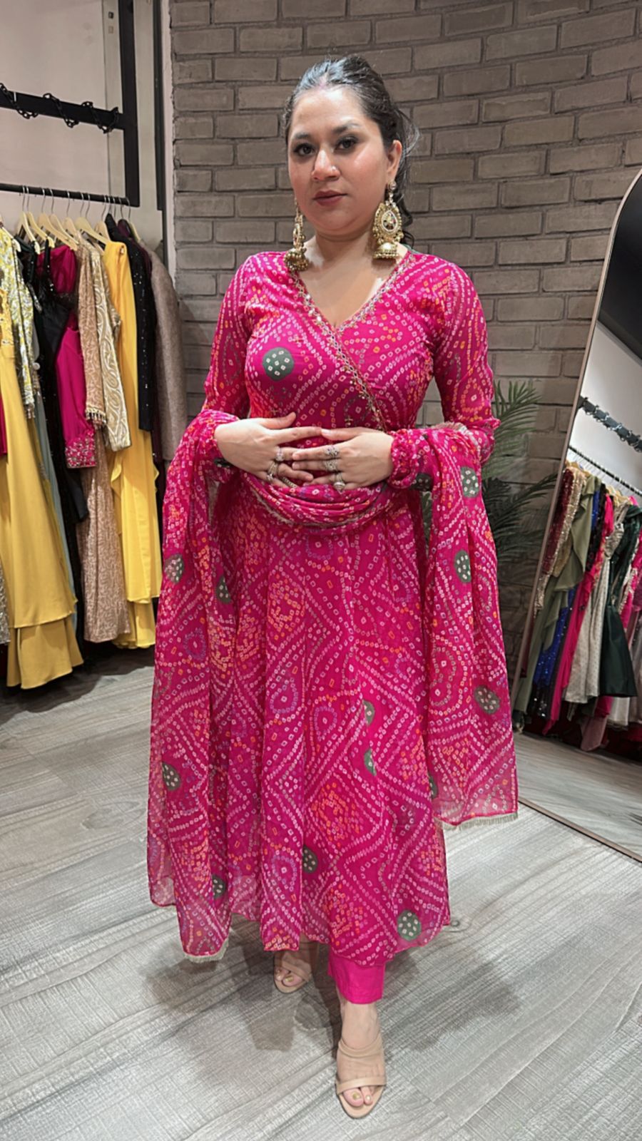 Jaipur Megenta leheria suit
