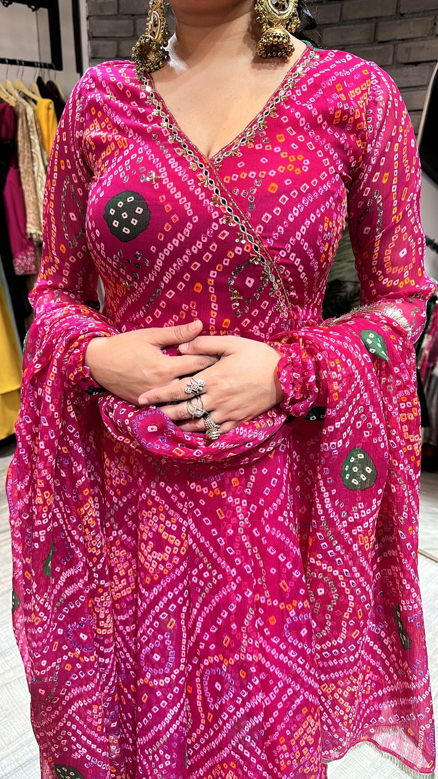 Jaipur Megenta leheria suit