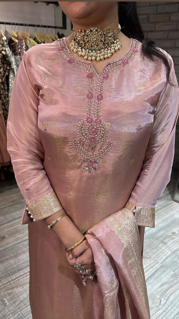 Kundan Baby pink Heavy Dupatta suit